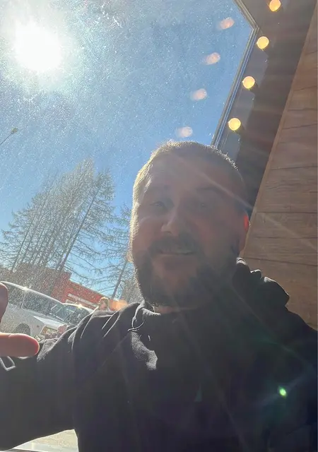 Юрий из Мирного, ищу на сайте знакомства без обязательств