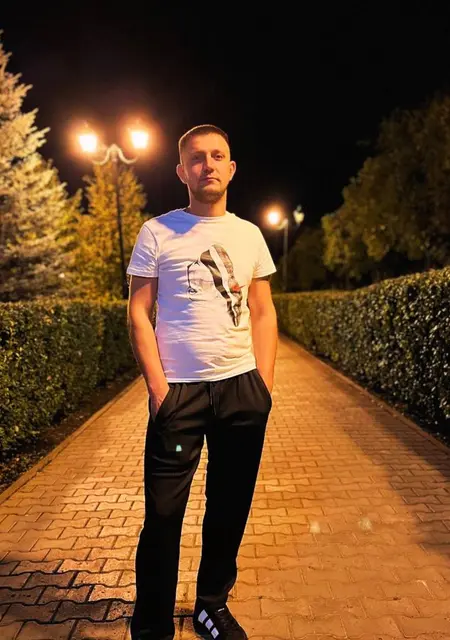 Я Олег, 29, из Оренбурга, ищу знакомство для дружбы