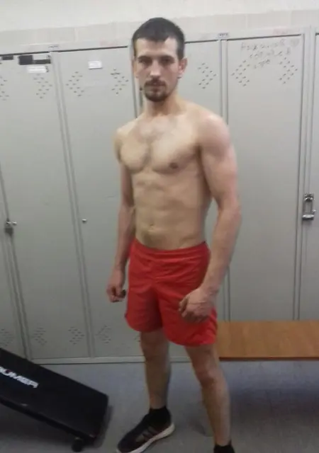 Я Дима, 33, из Новокуйбышевска, ищу знакомства на одну ночь