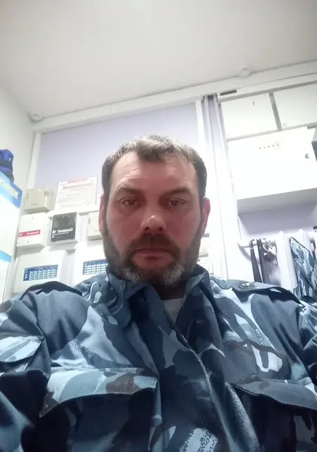 Я Виктор, 45, из Бугульмы, ищу знакомства без обязательств