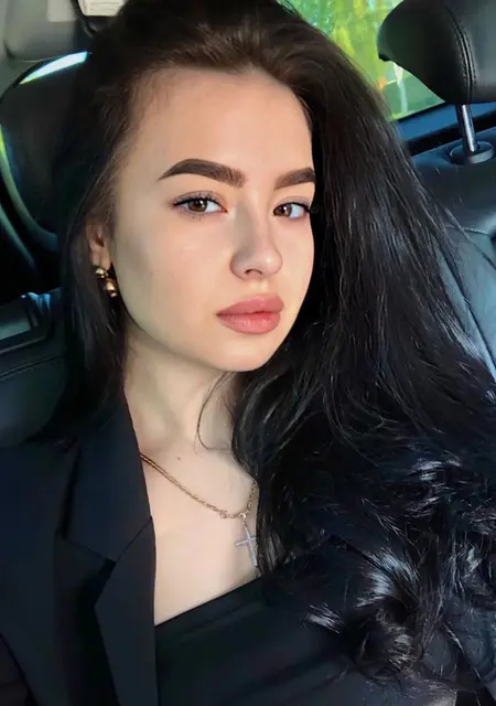 Kristina из Воронежа, мне 28, познакомлюсь на одну ночь