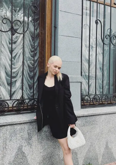 Дарина из Екатеринбурга, мне 18, познакомлюсь для общения