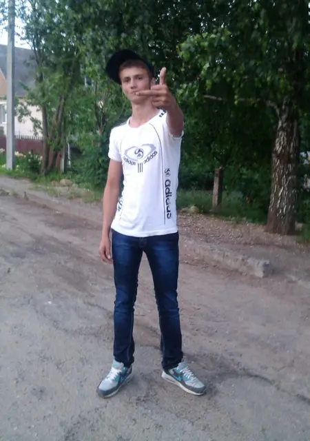 Шамиль из Ляховичей, мне 31, познакомлюсь для общения