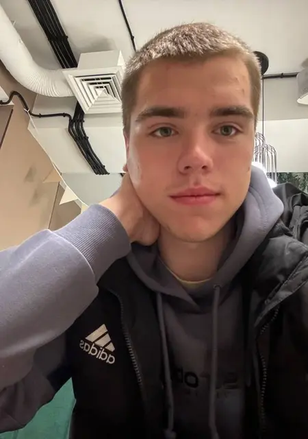 Андрей из Кстова, мне 20, познакомлюсь для приятного времяпровождения