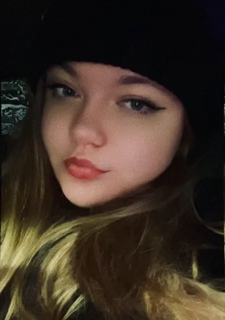 Я Алена, 19, знакомлюсь для общения в Твери