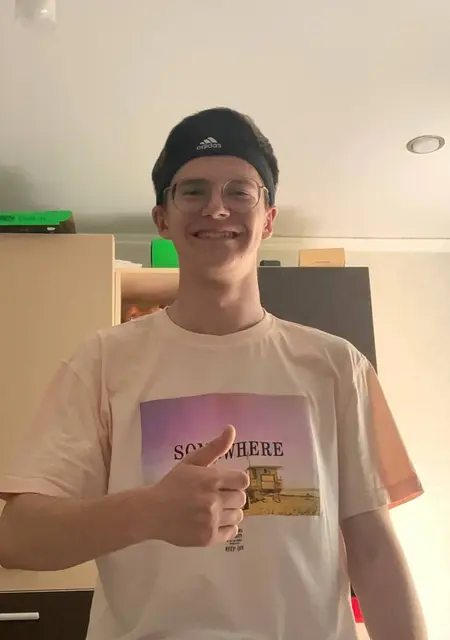 Я Никита, 20, из Челябинска, ищу знакомство для открытые отношения