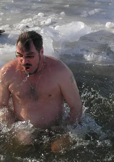 Я Юра, 60, из Астрахани, ищу знакомства на одну ночь