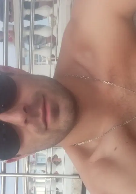 Александр из Кабардинки, мне 40, познакомлюсь для общения