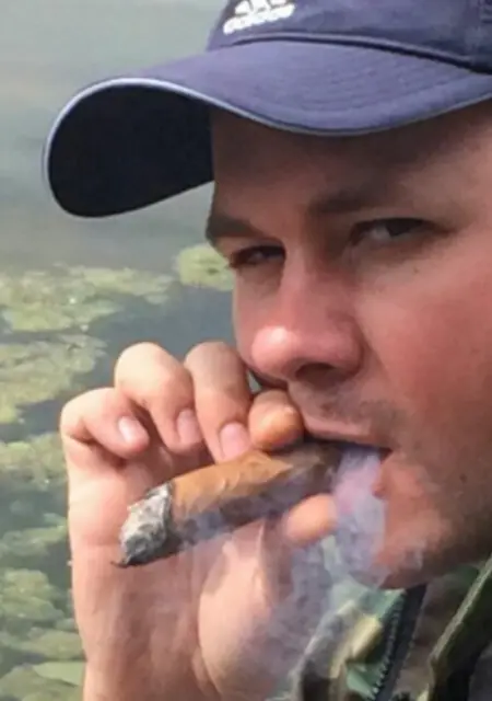 Александр из Кайеркана, мне 40, познакомлюсь на одну ночь