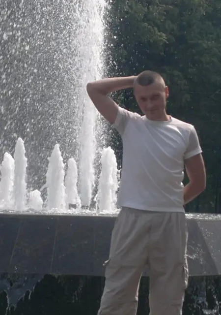 Я Денис, 44, знакомлюсь для вирта в Клине