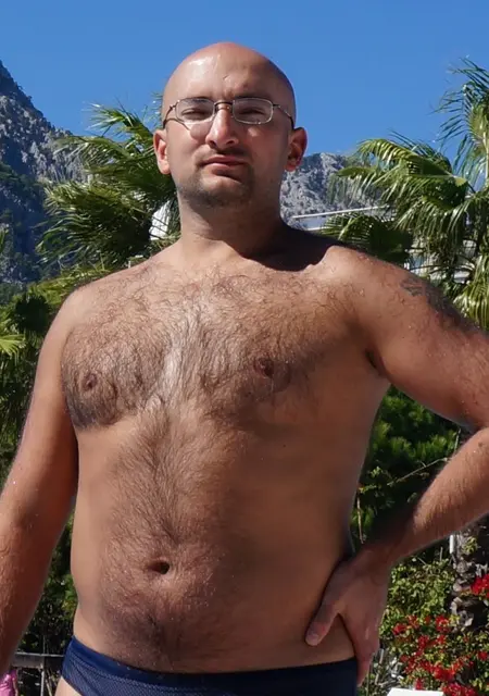 Илья из Мирного, ищу на сайте знакомства без обязательств