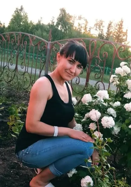 Елена из Санкт-Петербурга, ищу на сайте постоянные отношения