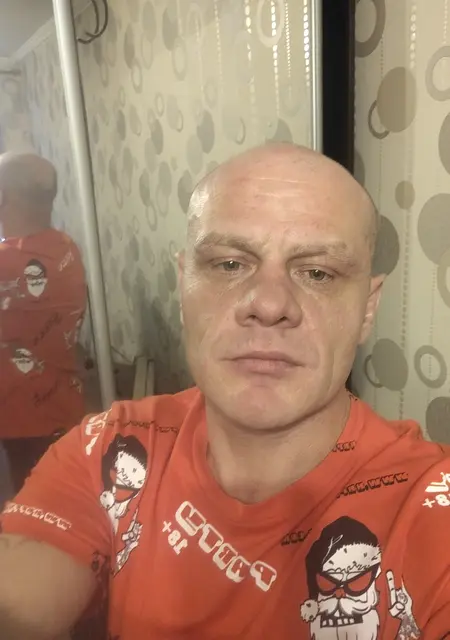 Я Макс, 44, из Санкт-Петербурга, ищу знакомства без обязательств