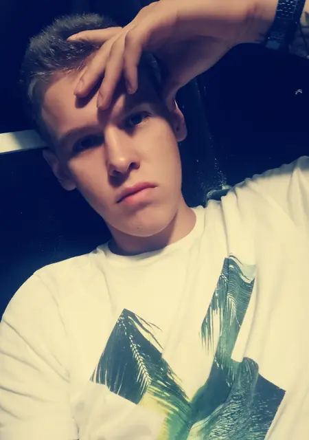 Nikita из Медногорска, ищу на сайте вирта