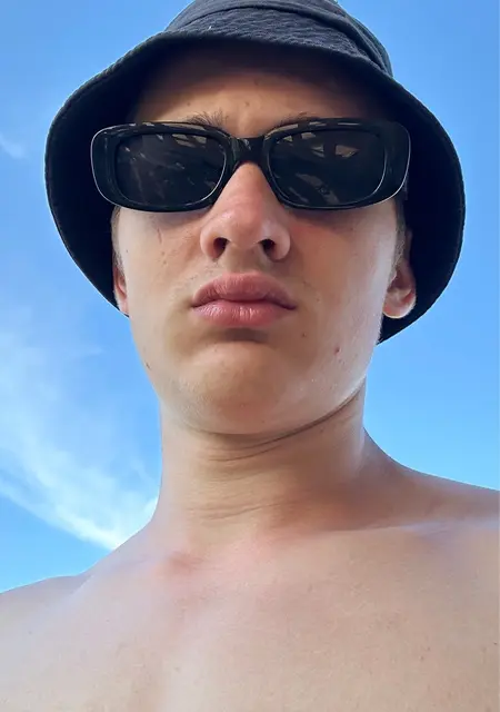 Иван из Перми, ищу на сайте знакомства на одну ночь