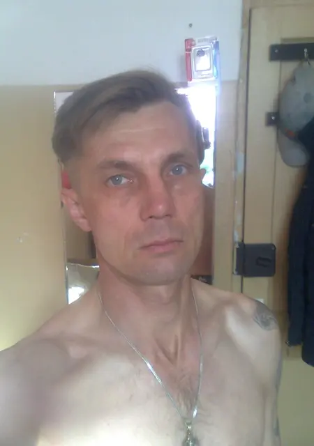 Я Валера, 59, из Сухого Лога, ищу знакомства без обязательств