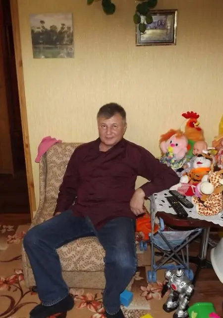 Anatol из Ростова-на-Дону, мне 65, познакомлюсь для приятного времяпровождения