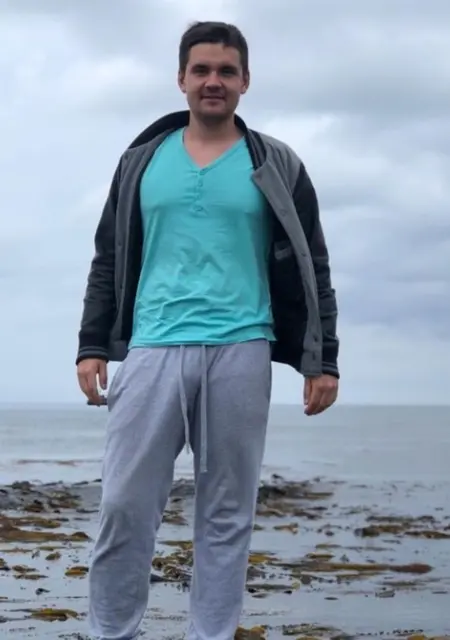 Антон из Владивостока, ищу на сайте знакомства на одну ночь