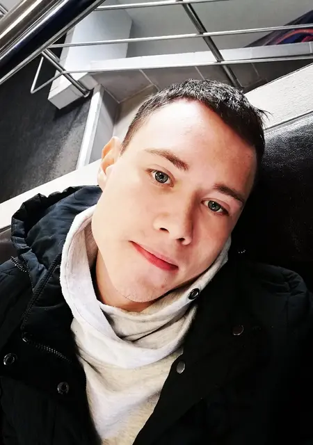 Игорь из Перми, мне 23, познакомлюсь на одну ночь