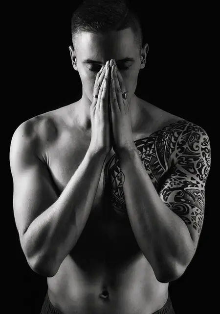 Я Денис, 28, из Томска, ищу знакомство для постоянных отношений