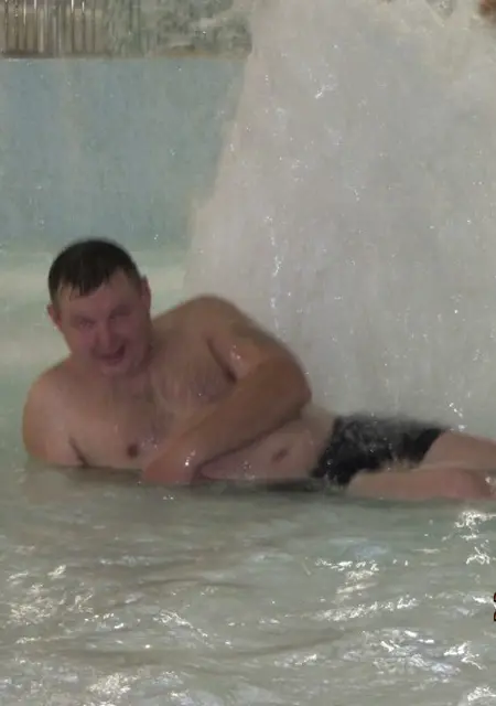 Я Александр, 42, из Старицы, ищу знакомства на одну ночь