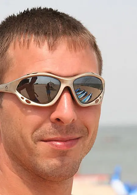 Андрей из Ейска, ищу на сайте знакомства на одну ночь