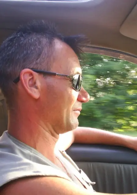 Дима из Фрязина, ищу на сайте знакомства на одну ночь