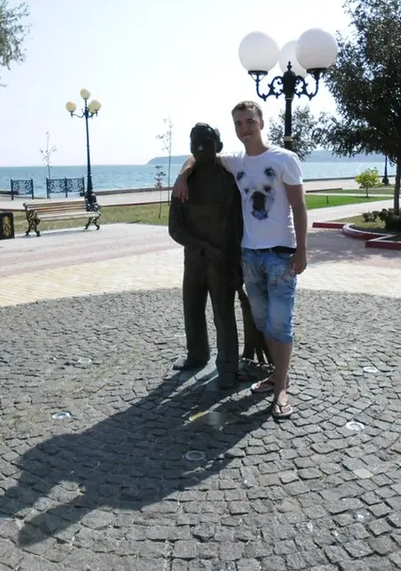 Я Евгений, 35, знакомлюсь на одну ночь в Коломне