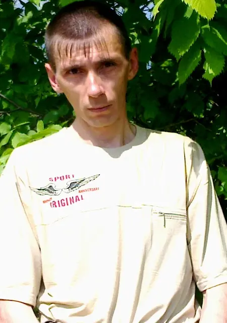 Сергей из Сольцов, ищу на сайте постоянные отношения