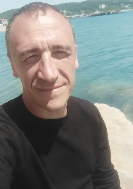 Александр из Джубга, ищу на сайте знакомства без обязательств