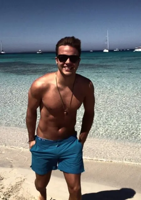 Я Хосе, 28, из Уфы, ищу знакомства без обязательств