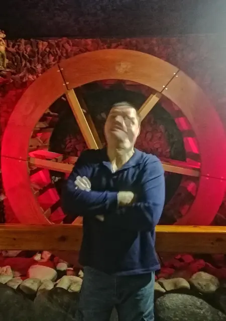 Я Дмитрий, 49, из Кирова, ищу знакомства без обязательств