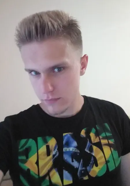 Я Александр, 26, знакомлюсь без обязательств в Саратове