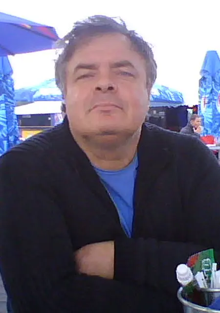 Я Aleks, 63, из Санкт-Петербурга, ищу знакомства без обязательств