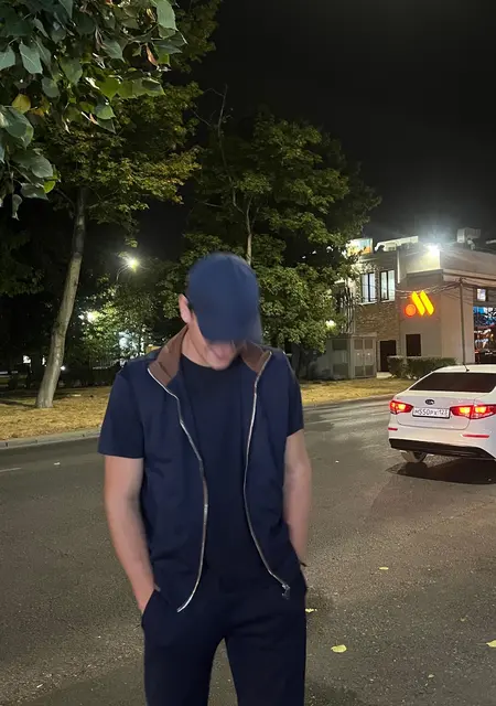 Я Арамаис, 20, из Сочи, ищу знакомства на одну ночь