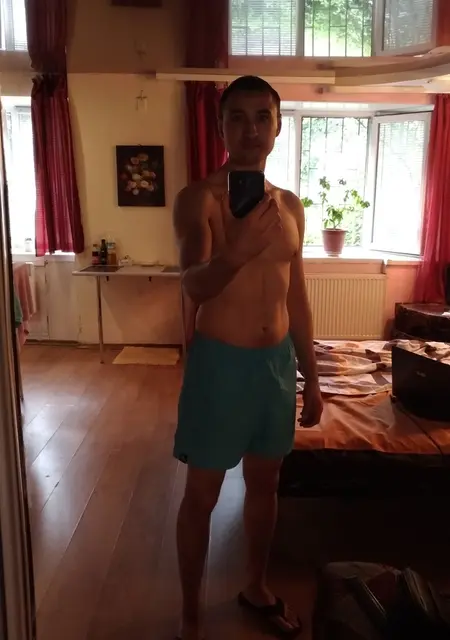 Я Андрей, 42, из Пуровска, ищу знакомства без обязательств