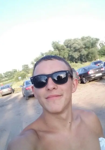 Олег из Ельца, мне 34, познакомлюсь для дружбы