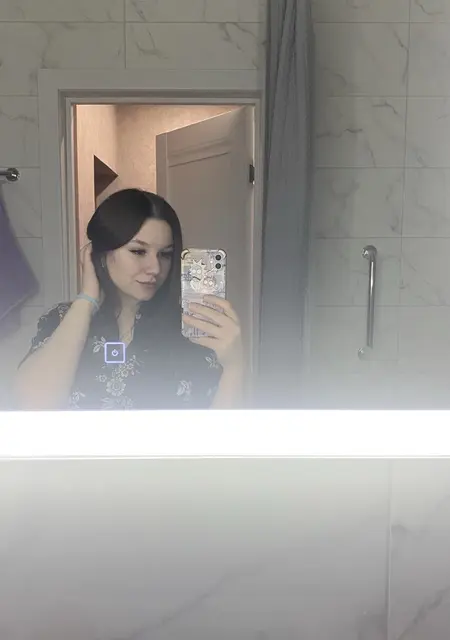 Я Нина, 21, из Красноярска, ищу знакомство для общения