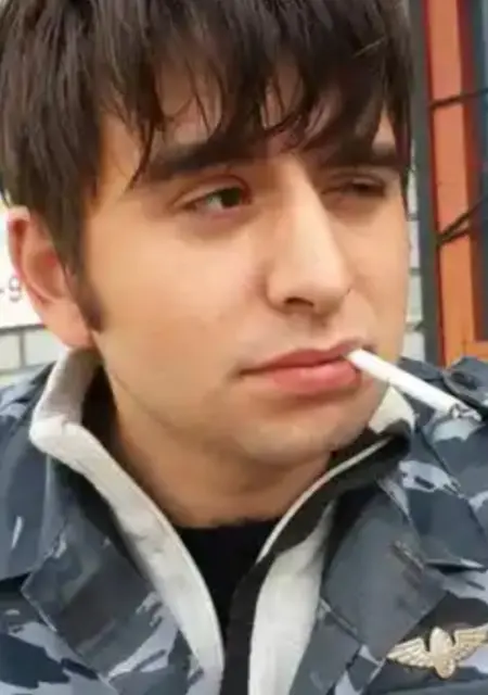 Я Александр, 34, знакомлюсь для открытые отношения в Оленегорске