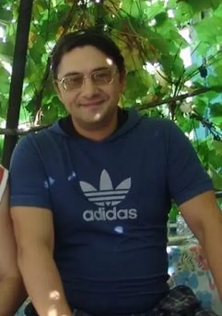 Эдуард из Саратова, ищу на сайте знакомства без обязательств