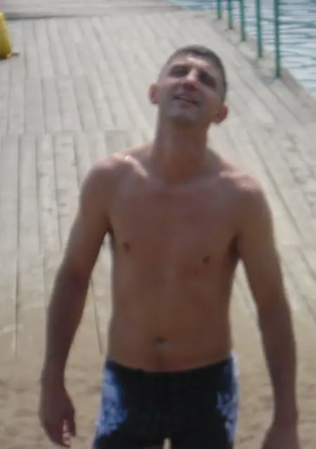 Я Андрей, 41, из Ачинска, ищу знакомство для постоянных отношений