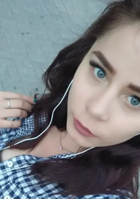 Анна из Северска, мне 25, познакомлюсь на одну ночь