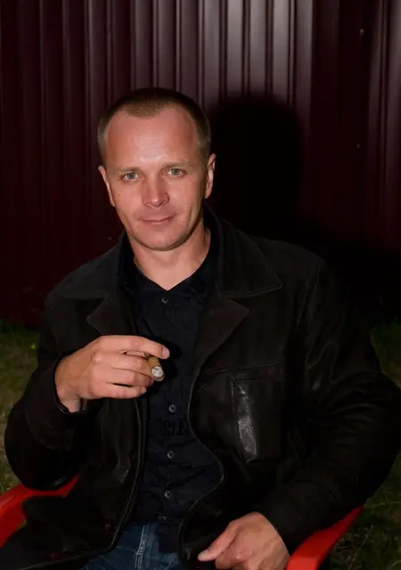 Vitaliy из Мирного, ищу на сайте знакомства на одну ночь