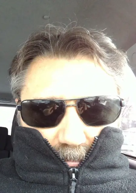 Я Дима, 60, из Москвы, ищу знакомства на одну ночь