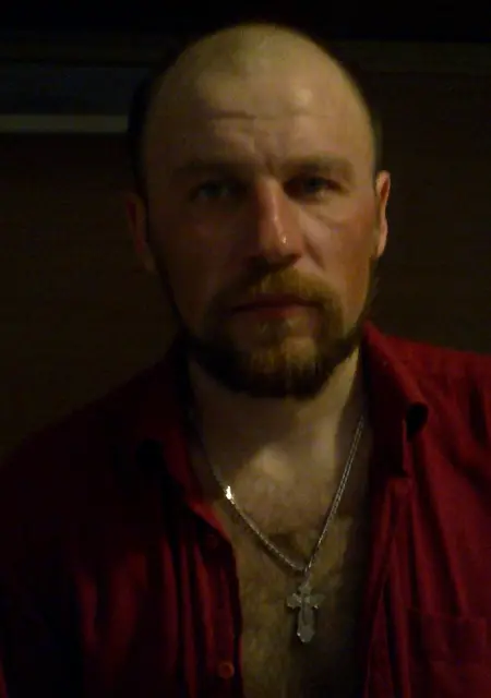 Я Серега, 48, из Нижнекамска, ищу знакомство для постоянных отношений