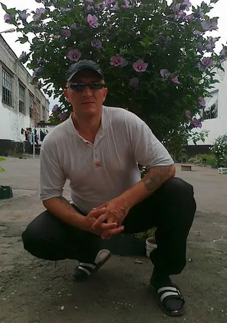 Я Олег, 50, из Каневской, ищу знакомство для постоянных отношений