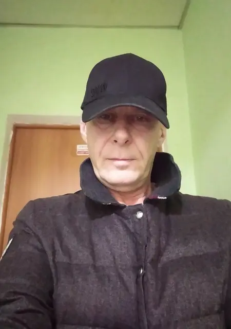 Я Максим, 61, из Москвы, ищу знакомства без обязательств