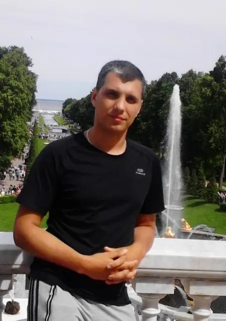 Vlad из Воронежа, мне 41, познакомлюсь на одну ночь