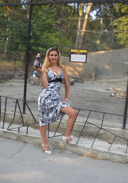 Вера из Гатчины, ищу на сайте знакомства без обязательств