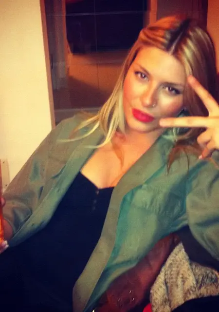 Я Ольга, 23, знакомлюсь на одну ночь в Красном Куте